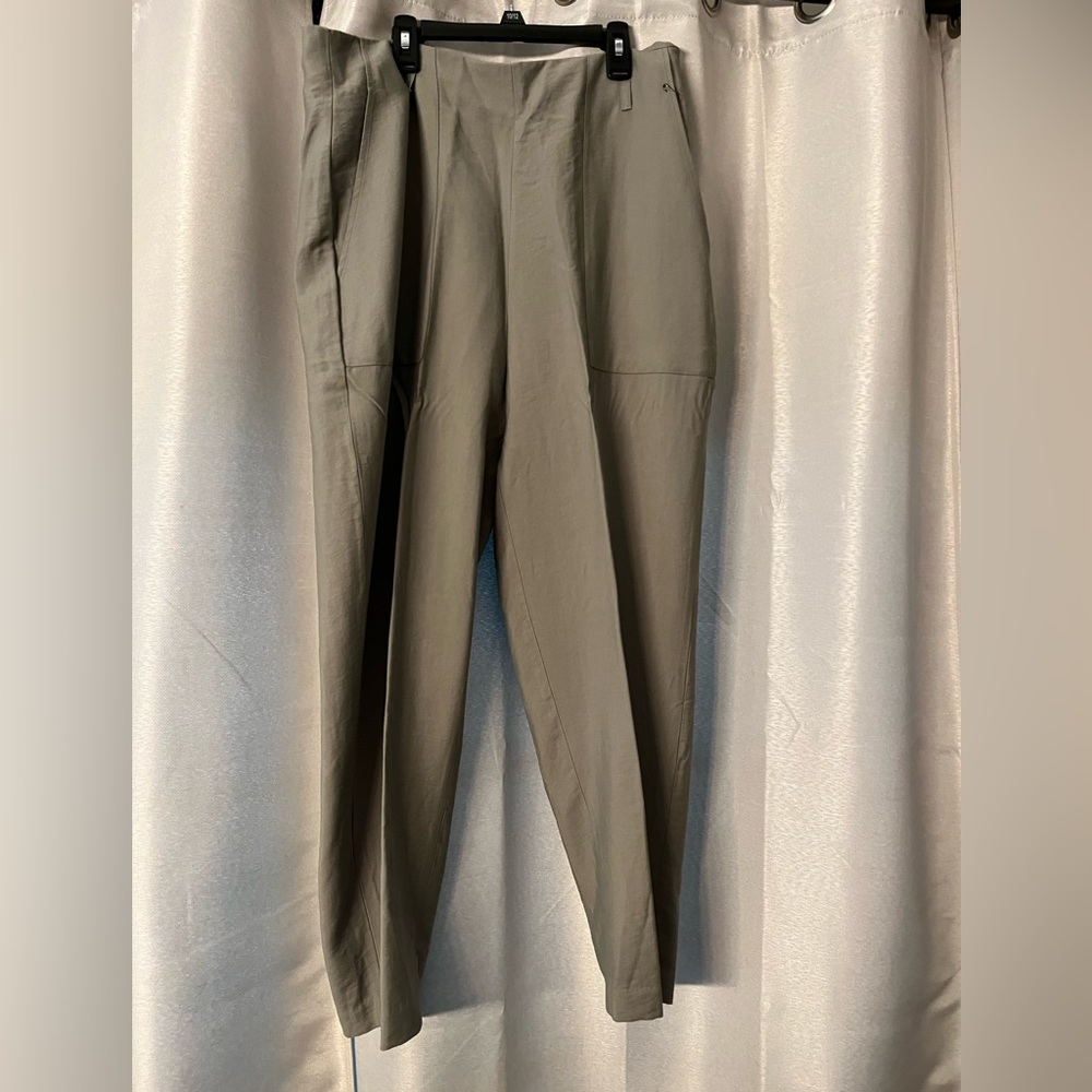 Nordstrom Leith high waisted pants.